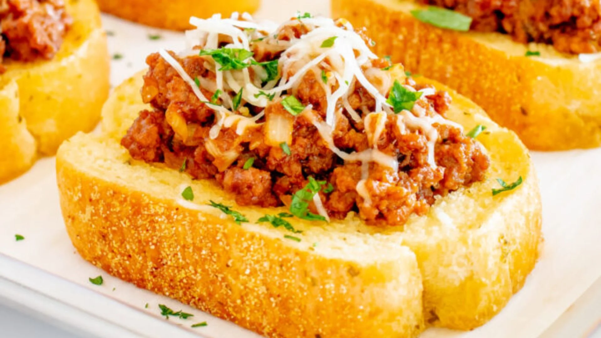 Sloppy Joe Garlic Bread Recipe